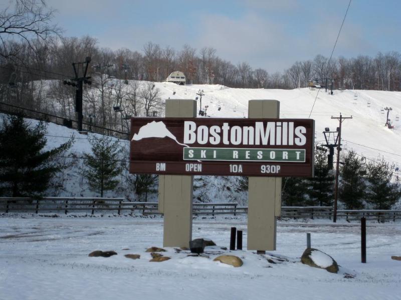 Отель Baymont By Wyndham Boston Heights/Hudson Экстерьер фото